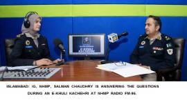 IG NHMP Salman Chaudhry is Answering the Questions During E-Khuli Kachehri at NHMP Radio FM-95